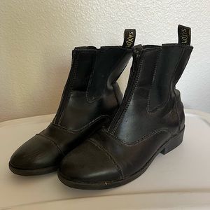 BLACK horse riding boots